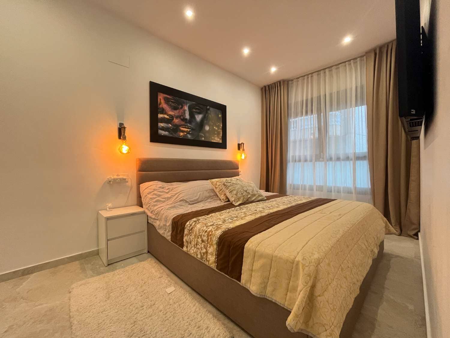 3 bedroom Beach Apartment for sale in Torrevieja with pool - € 302,000 (Ref: 9361976)