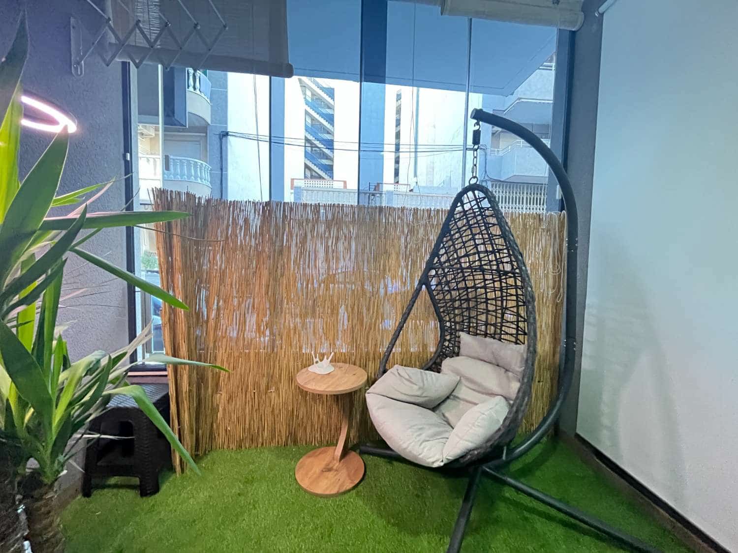 3 bedroom Beach Apartment for sale in Torrevieja with pool - € 302,000 (Ref: 9361976)