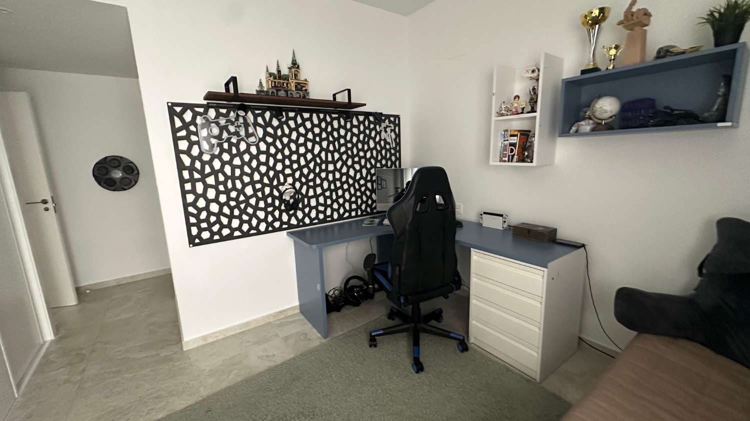 3 bedroom Beach Apartment for sale in Torrevieja with pool - € 302,000 (Ref: 9361976)