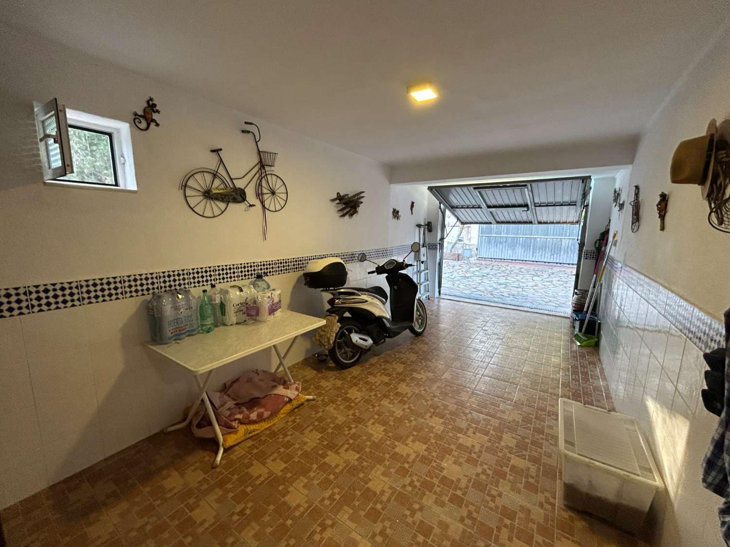 5 bedroom Villa for sale in Torrevieja with pool - € 470,000 (Ref: 9387558)