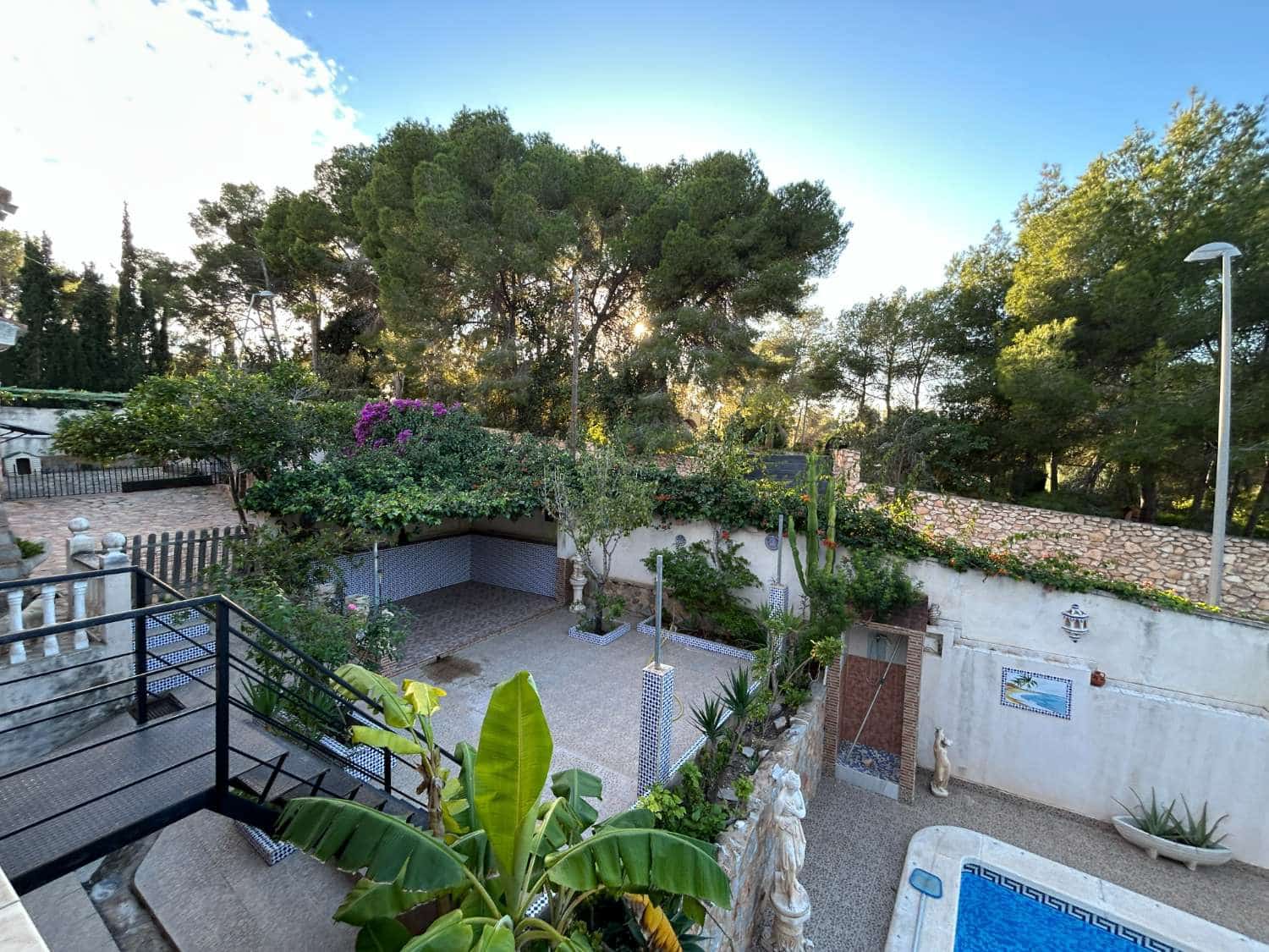 5 bedroom Villa for sale in Torrevieja with pool - € 470,000 (Ref: 9387558)