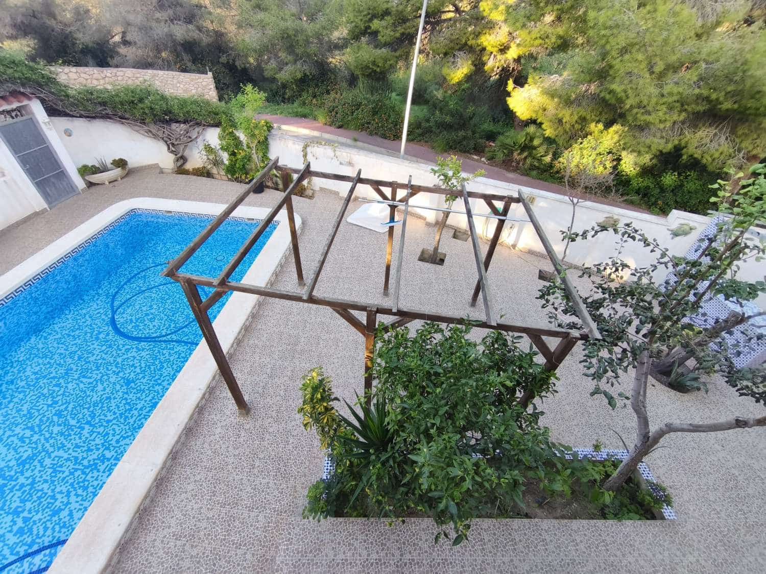 5 bedroom Villa for sale in Torrevieja with pool - € 470,000 (Ref: 9387558)