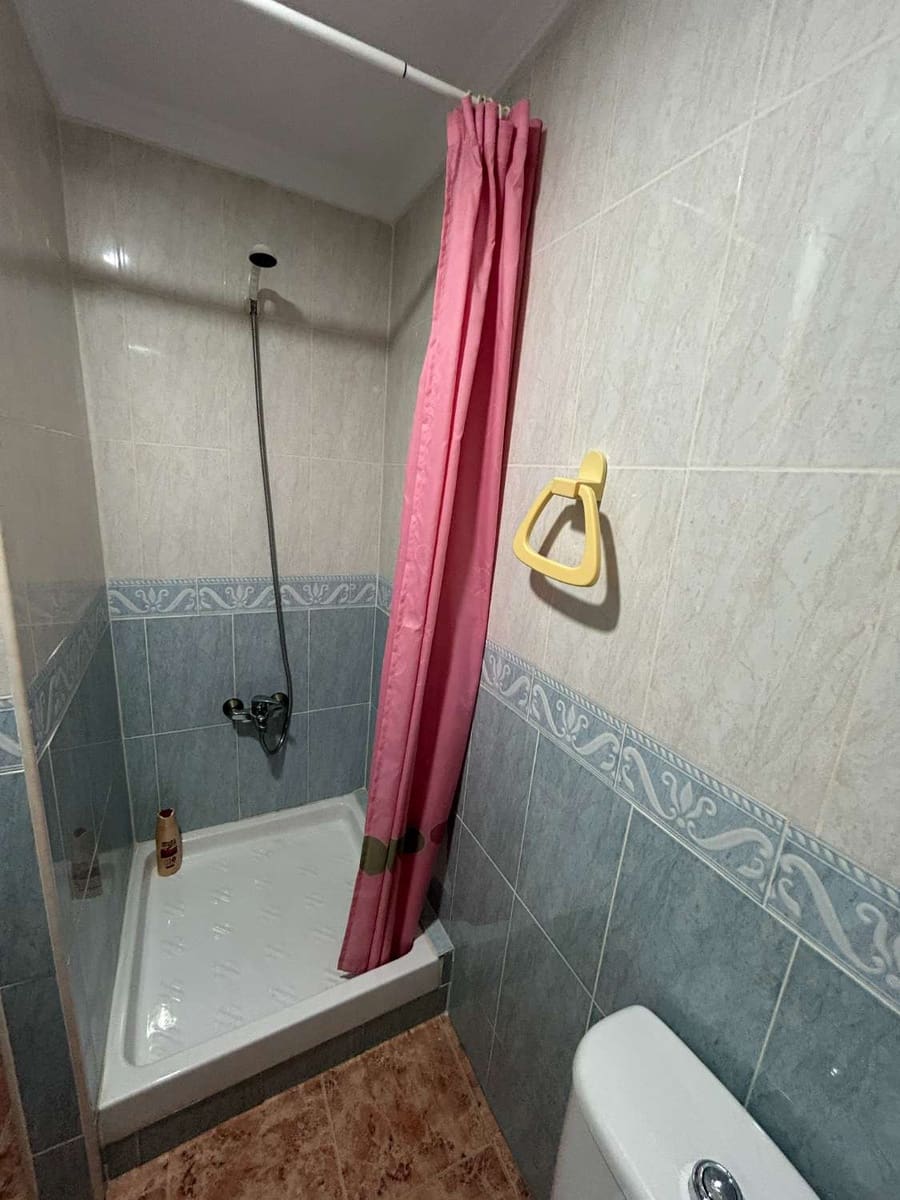 5 bedroom Villa for sale in Torrevieja with pool - € 470,000 (Ref: 9387558)