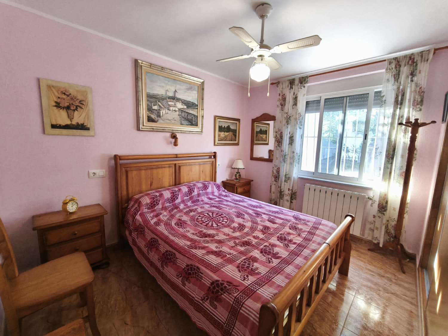 5 bedroom Villa for sale in Torrevieja with pool - € 470,000 (Ref: 9387558)