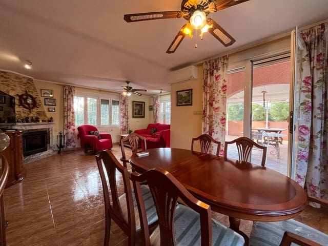 5 slaapkamer Villa te koop in Los Balcones - Los Altos, Torrevieja met zwembad - € 470.000 (Ref: 9387558)