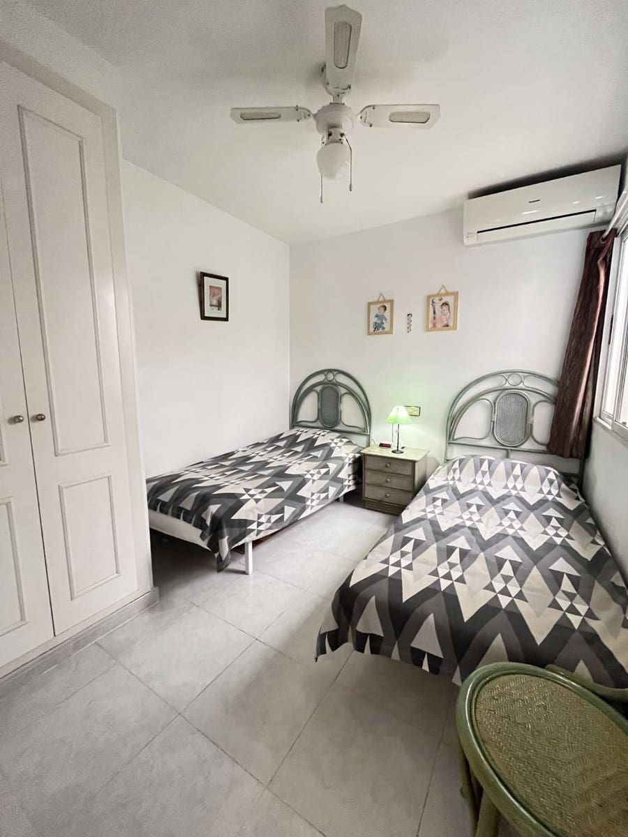 3 Zimmer Strandapartment zu verkaufen in Orihuela mit Pool - 169.000 € (Ref: 9406376)