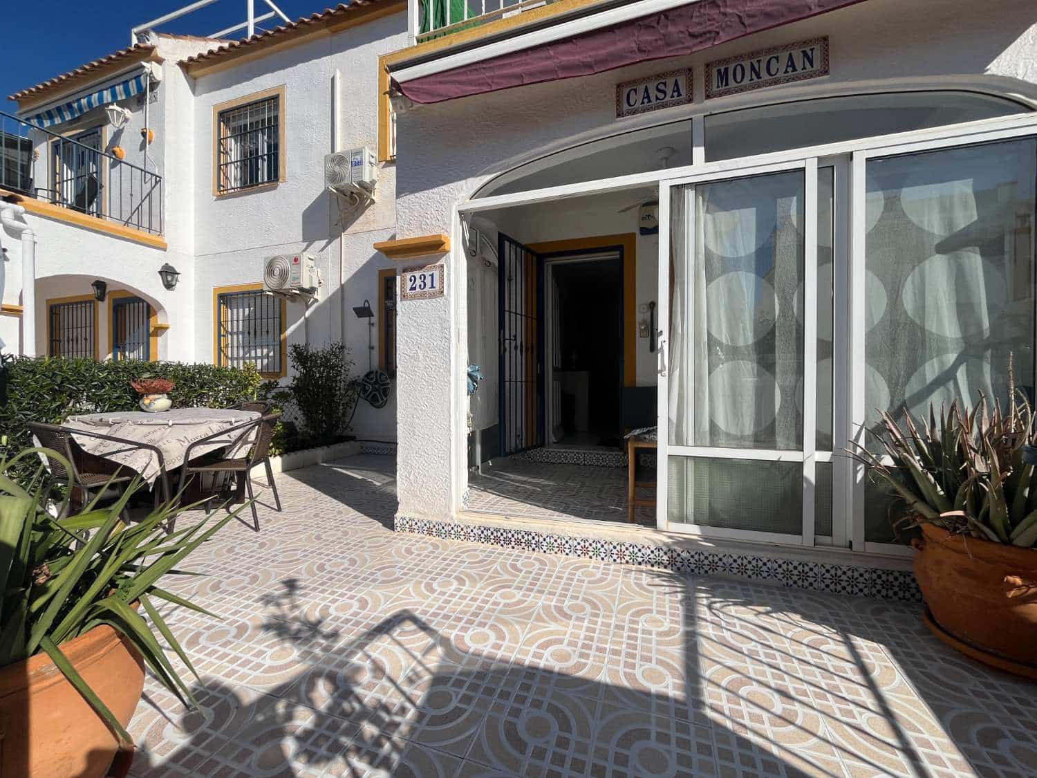 3 Zimmer Strandapartment zu verkaufen in Orihuela mit Pool - 169.000 € (Ref: 9406376)