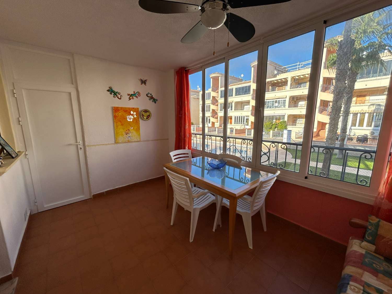 2 bedroom Beach Apartment for sale in Orihuela with pool - € 139,000 (Ref: 9410650)