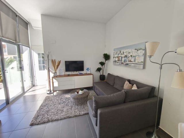 3 soveværelse Villa til salg i Orihuela med swimmingpool - € 339.000 (Ref: 9415649)