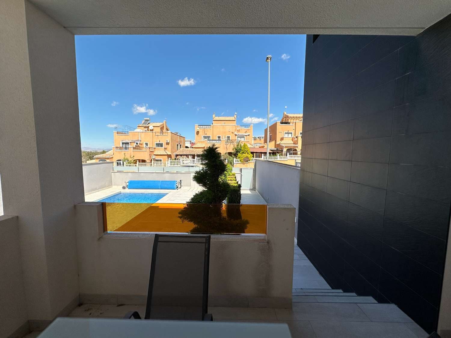 2 soverom Strandleiligheter til salgs i Orihuela Costa med svømmebasseng garasje - € 224 999 (Ref: 9419282)