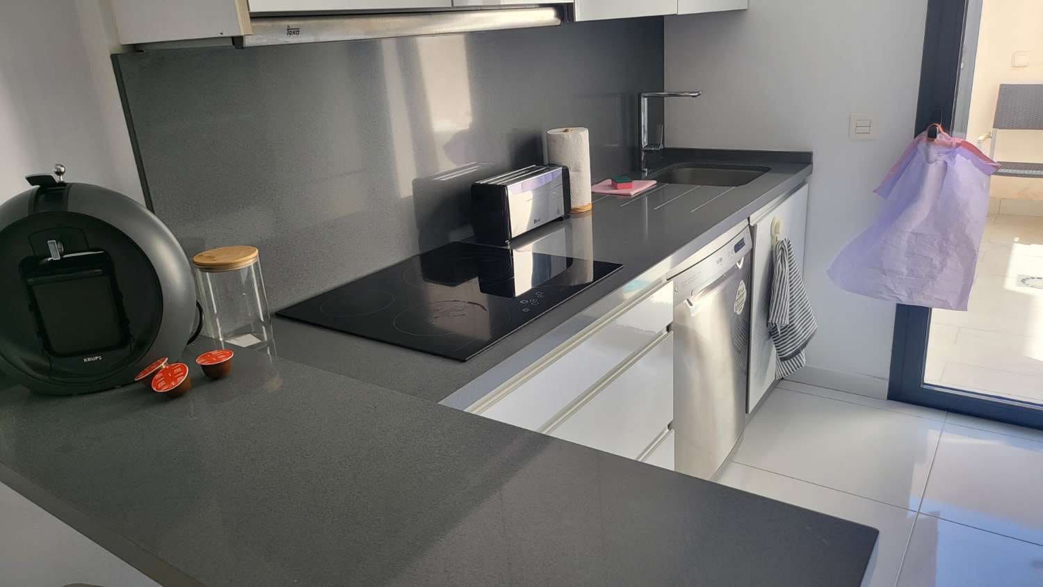 2 soverom Strandleiligheter til salgs i Orihuela Costa med svømmebasseng garasje - € 224 999 (Ref: 9419282)