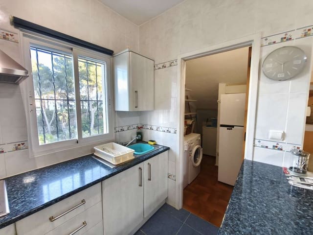 4 soveværelse Bungalow til salg i Orihuela med swimmingpool - € 265.000 (Ref: 9426920)