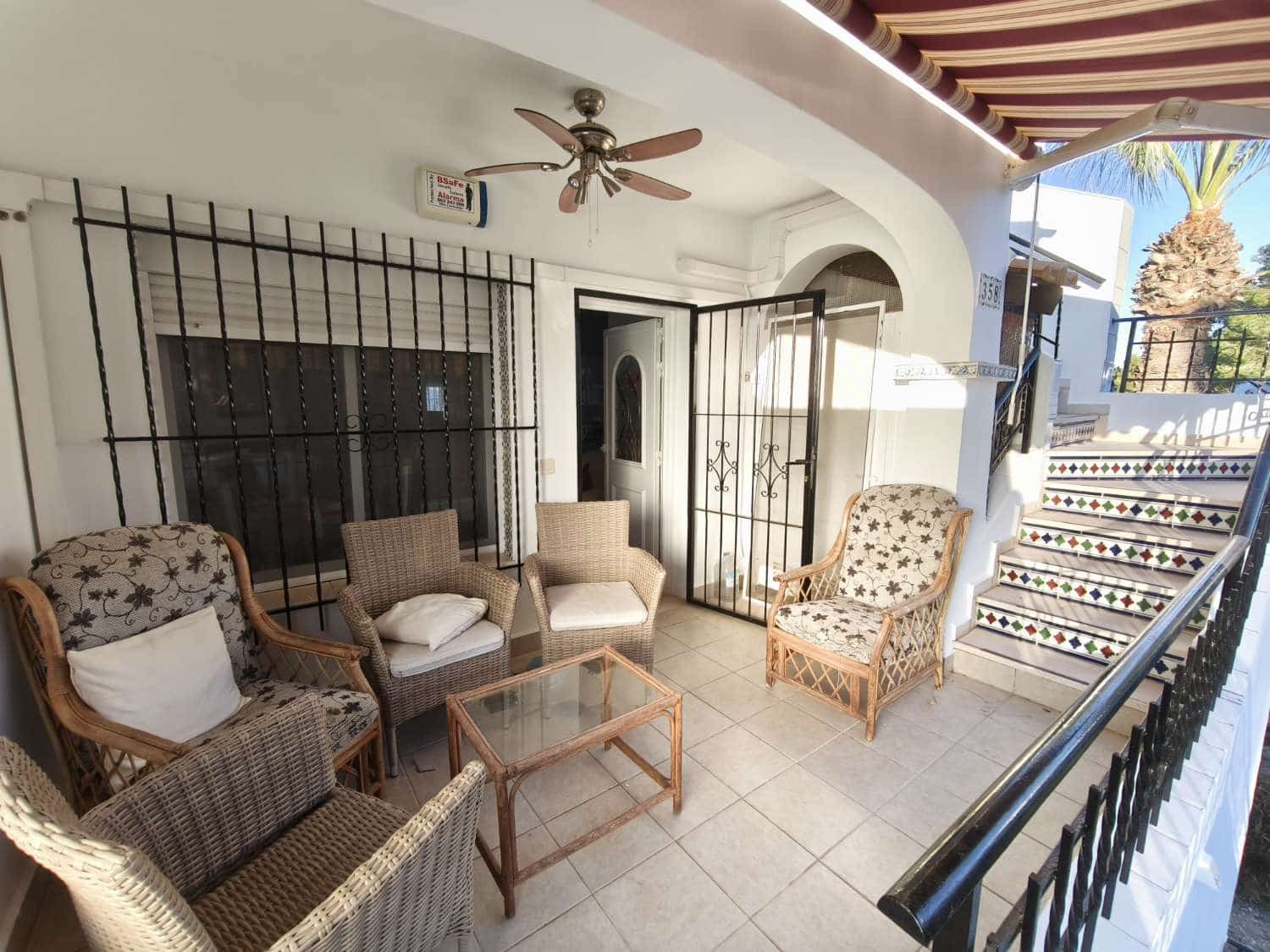 4 soveværelse Bungalow til salg i Orihuela med swimmingpool - € 265.000 (Ref: 9426920)