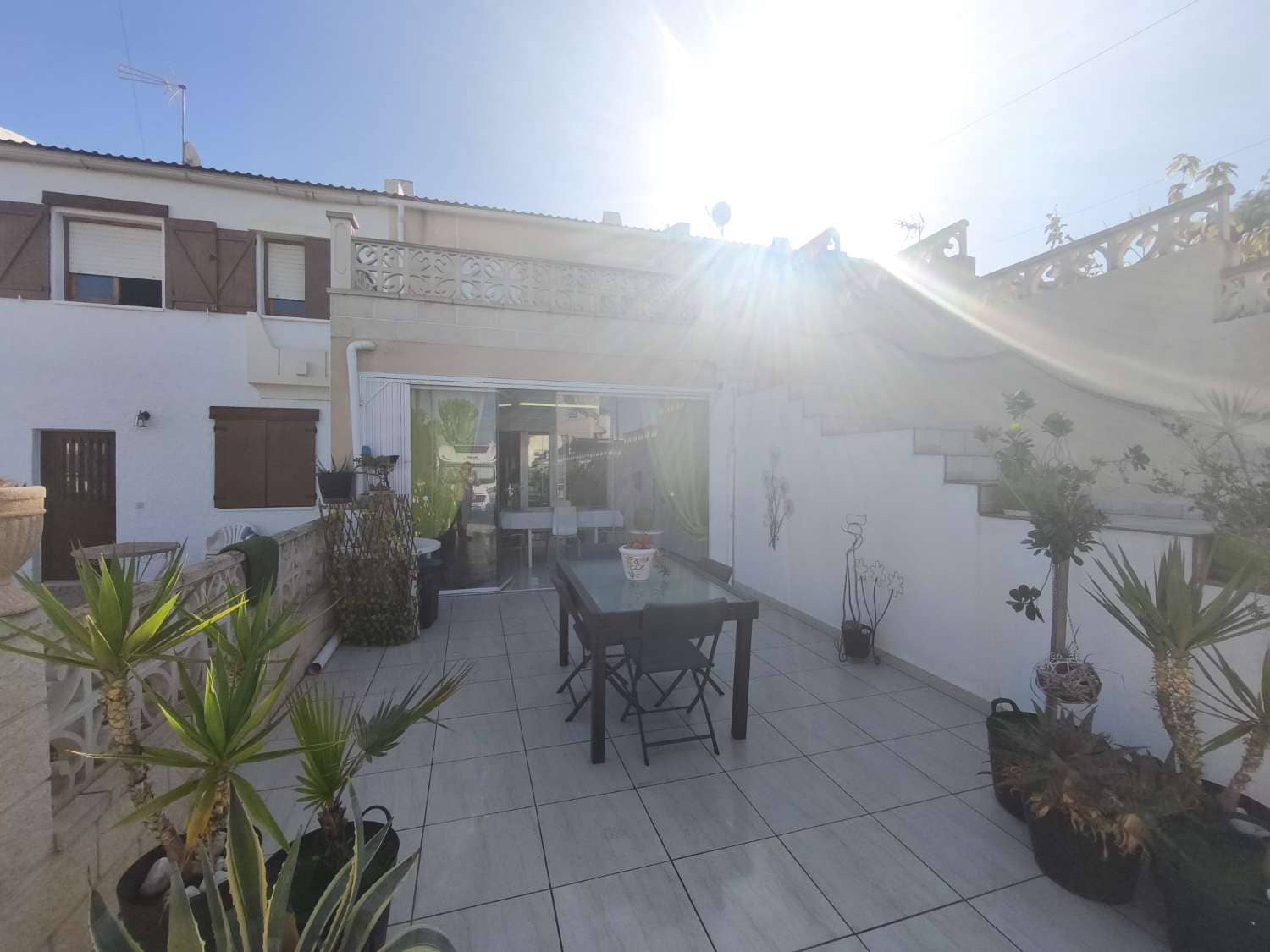 3 makuuhuone Bungalow myytävänä paikassa Torrevieja mukana 
autotalli - 169 999 € (Ref: 9481888)