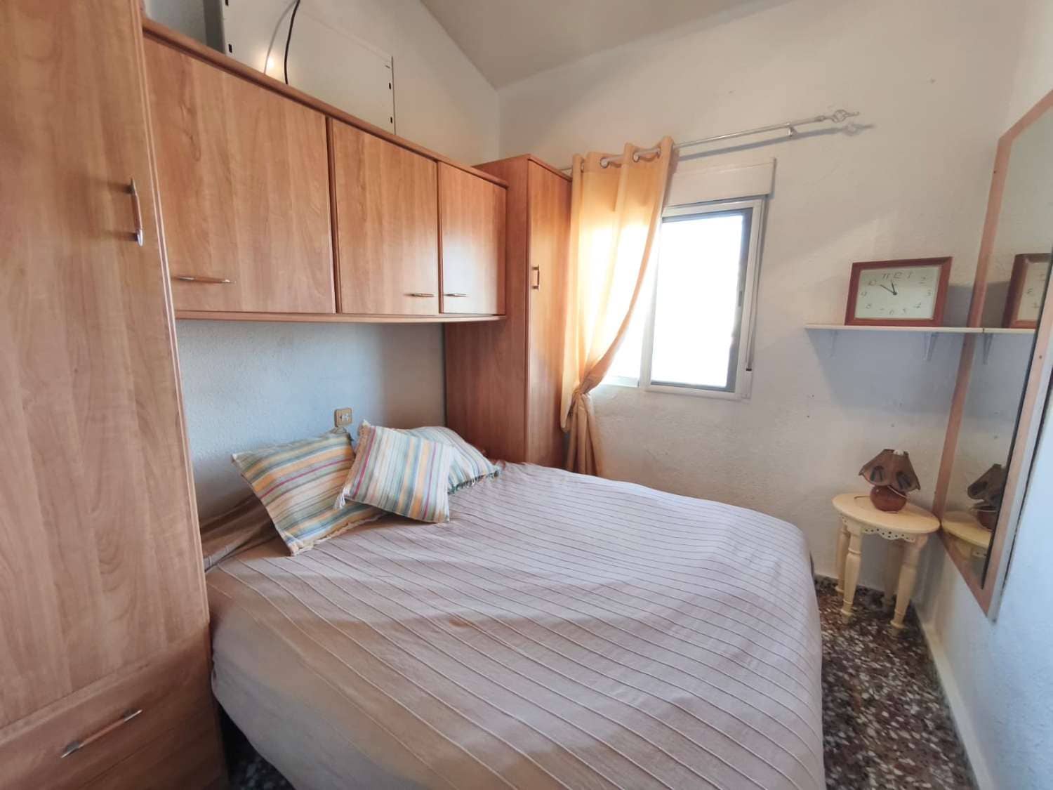 3 makuuhuone Bungalow myytävänä paikassa Torrevieja mukana 
autotalli - 169 999 € (Ref: 9481888)