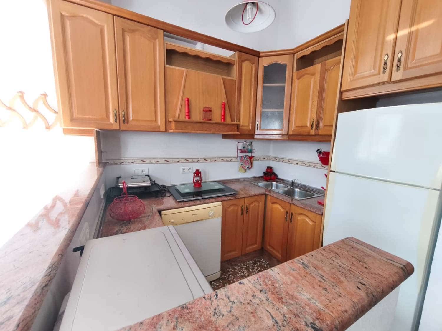 3 makuuhuone Bungalow myytävänä paikassa Torrevieja mukana 
autotalli - 169 999 € (Ref: 9481888)