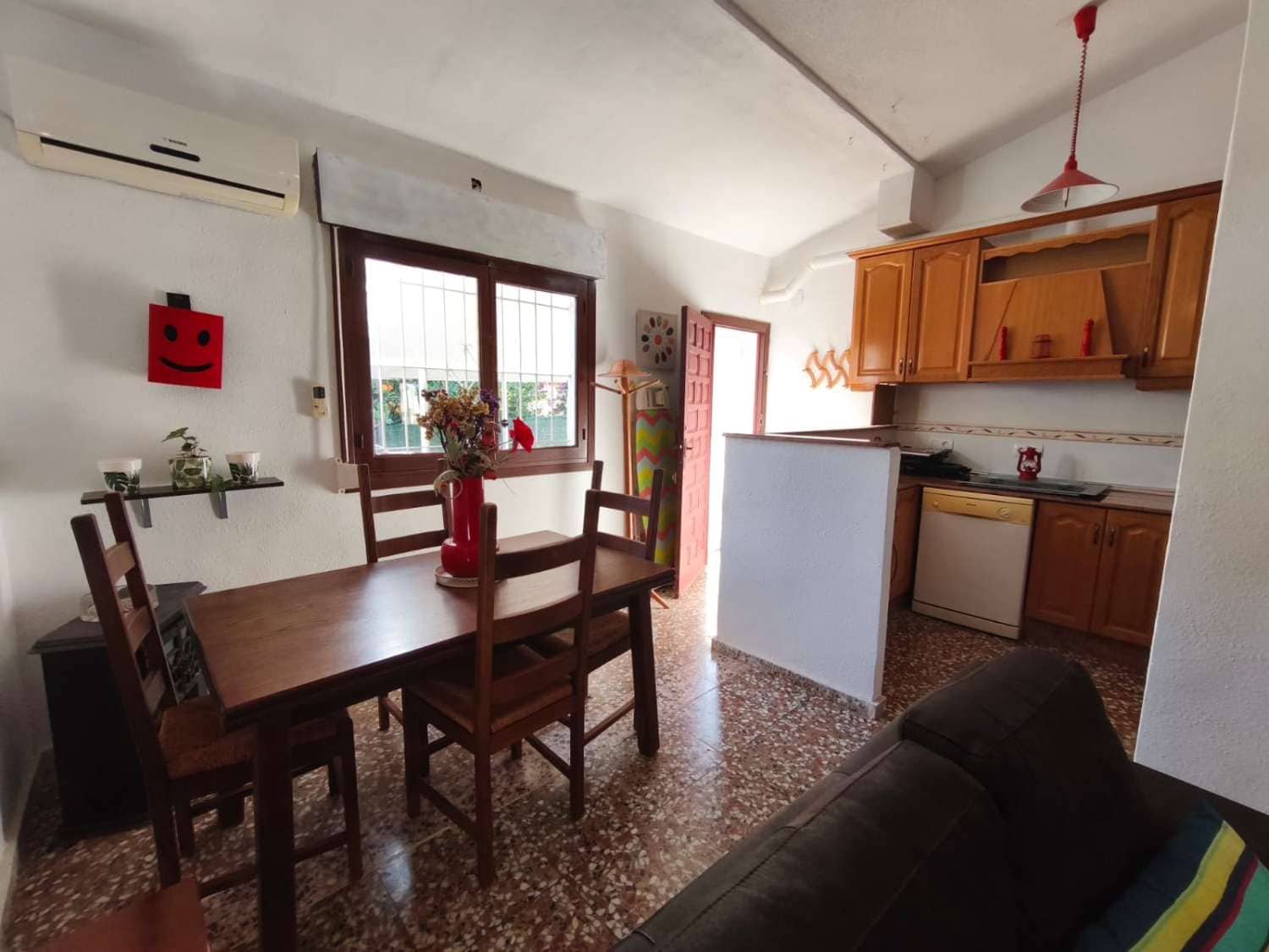 3 makuuhuone Bungalow myytävänä paikassa Torrevieja mukana 
autotalli - 169 999 € (Ref: 9481888)