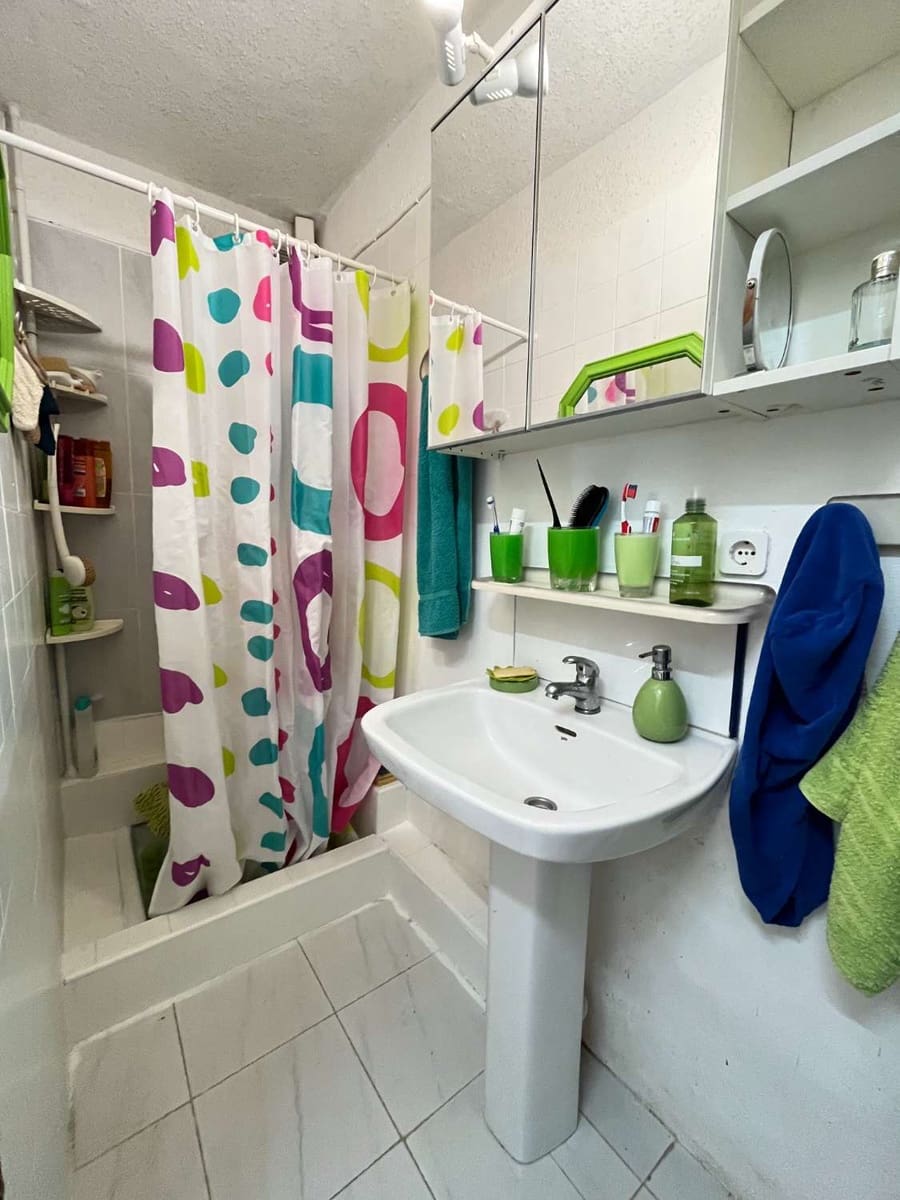 3 soveværelse Byhus til salg i Torrevieja med garage - € 169.999 (Ref: 9481888)