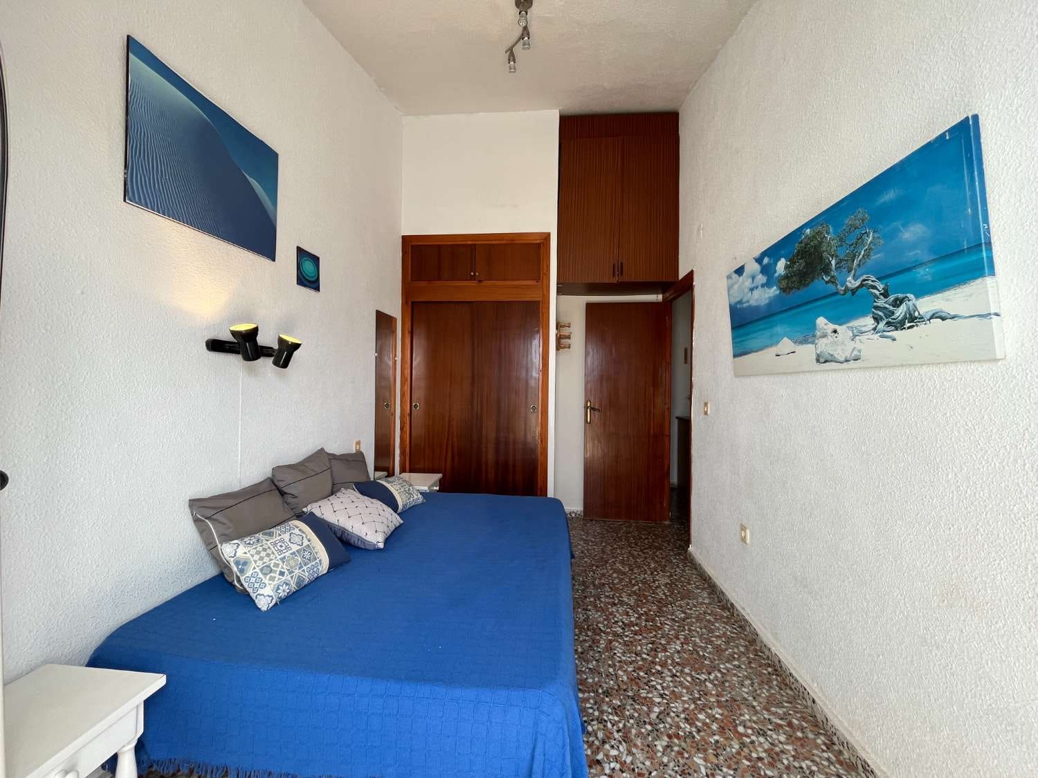 3 soveværelse Byhus til salg i Torrevieja med garage - € 169.999 (Ref: 9481888)