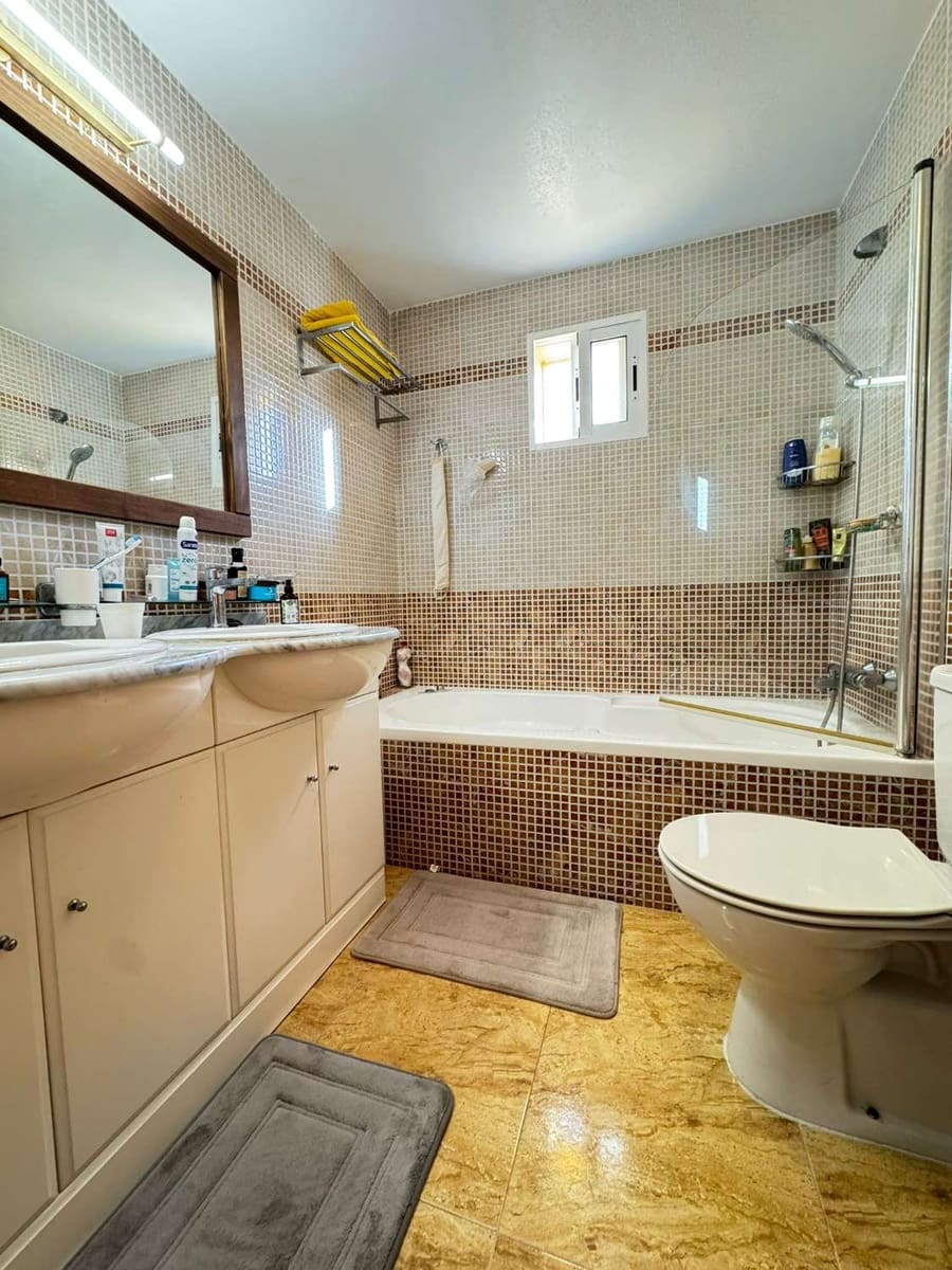 3 bedroom Flat for sale in Orihuela with pool garage - € 185,000 (Ref: 9488198)