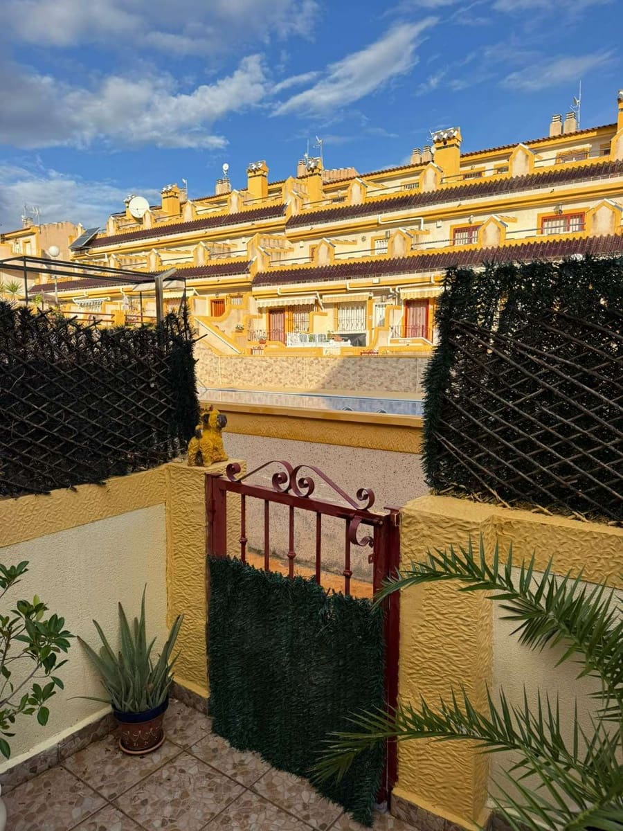 3 bedroom Flat for sale in Orihuela with pool garage - € 185,000 (Ref: 9488198)