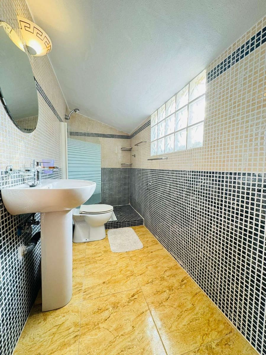 3 bedroom Flat for sale in Orihuela with pool garage - € 185,000 (Ref: 9488198)