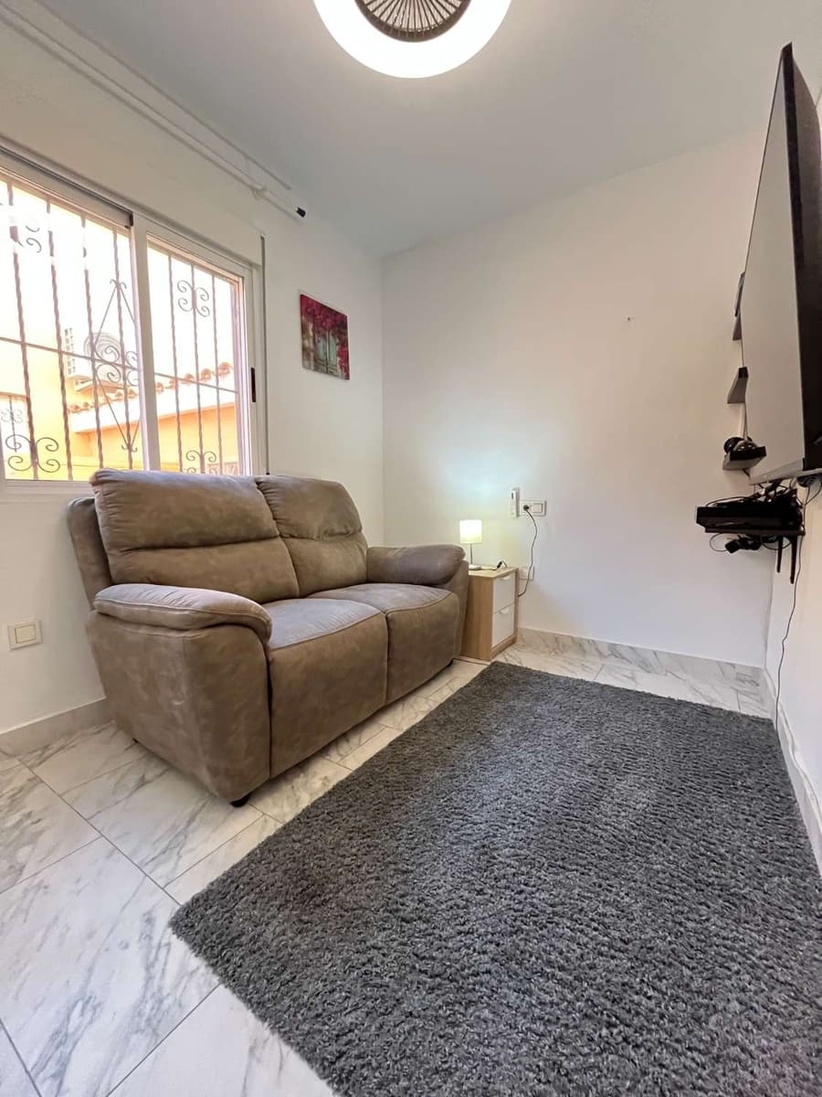 2 soveværelse Byhus til salg i Orihuela med swimmingpool - € 219.000 (Ref: 9491107)