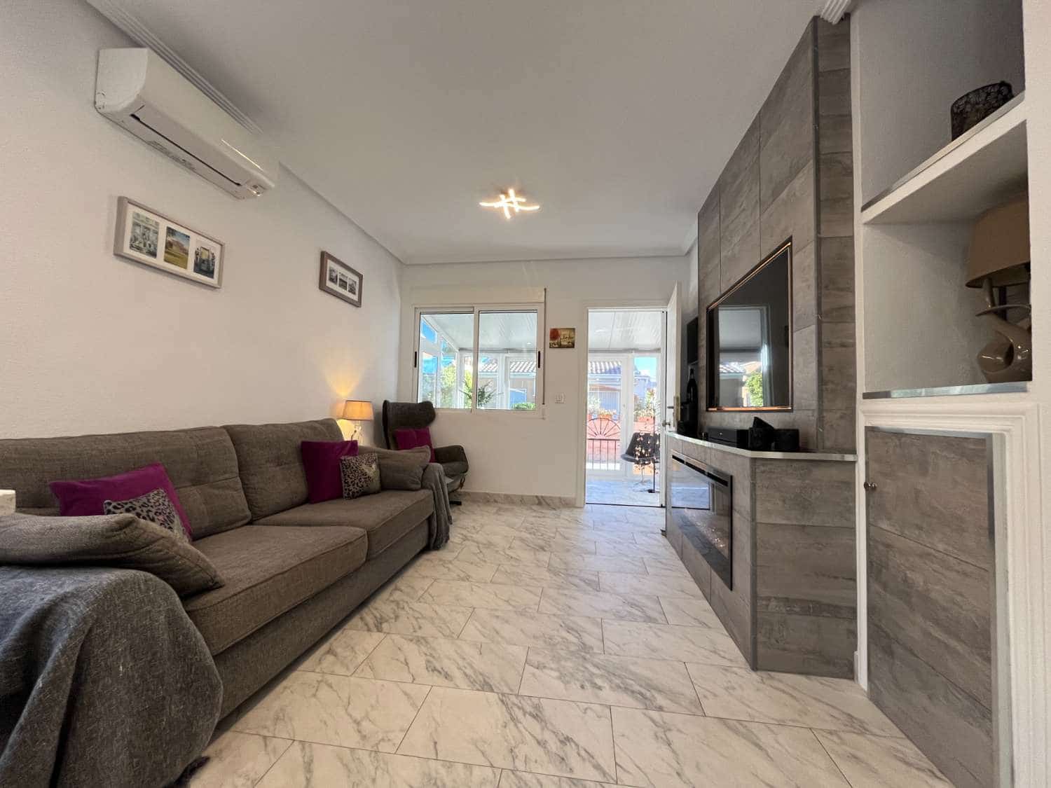 2 soveværelse Byhus til salg i Orihuela med swimmingpool - € 219.000 (Ref: 9491107)