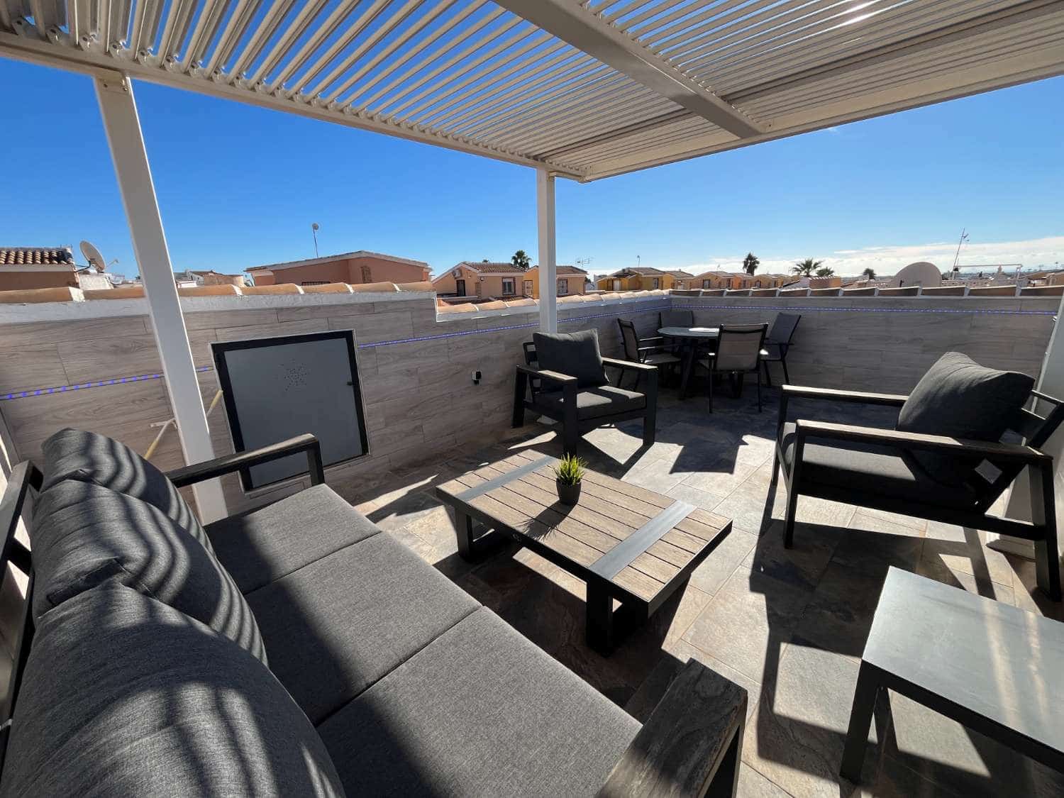 2 soveværelse Byhus til salg i Orihuela med swimmingpool - € 219.000 (Ref: 9491107)