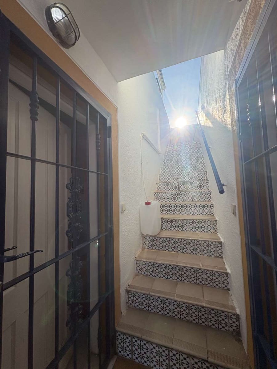 2 soverom Leilighet til salgs i Orihuela med svømmebasseng - € 157 000 (Ref: 9494456)