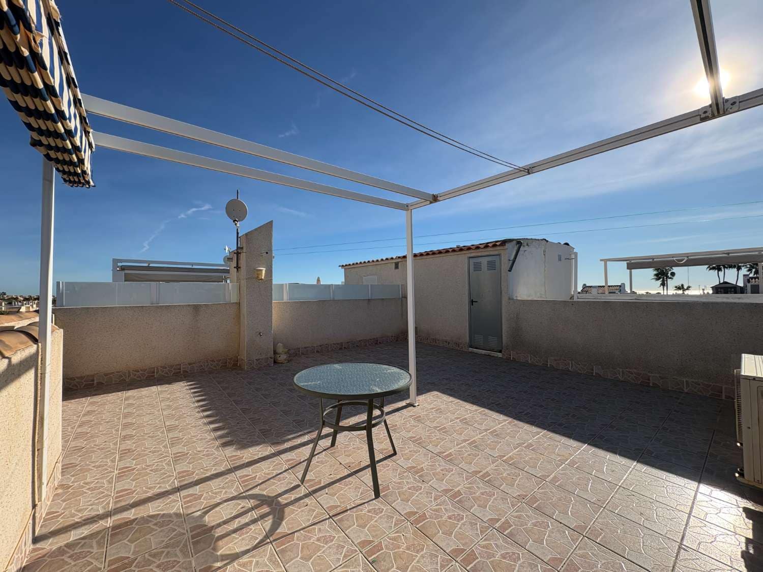 2 soverom Leilighet til salgs i Orihuela med svømmebasseng - € 157 000 (Ref: 9494456)