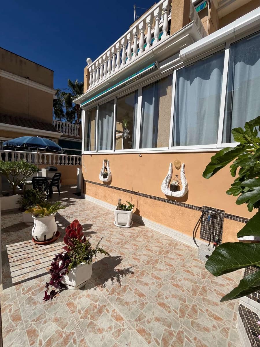 3 soveværelse Byhus til salg i Orihuela med swimmingpool - € 229.000 (Ref: 9496904)