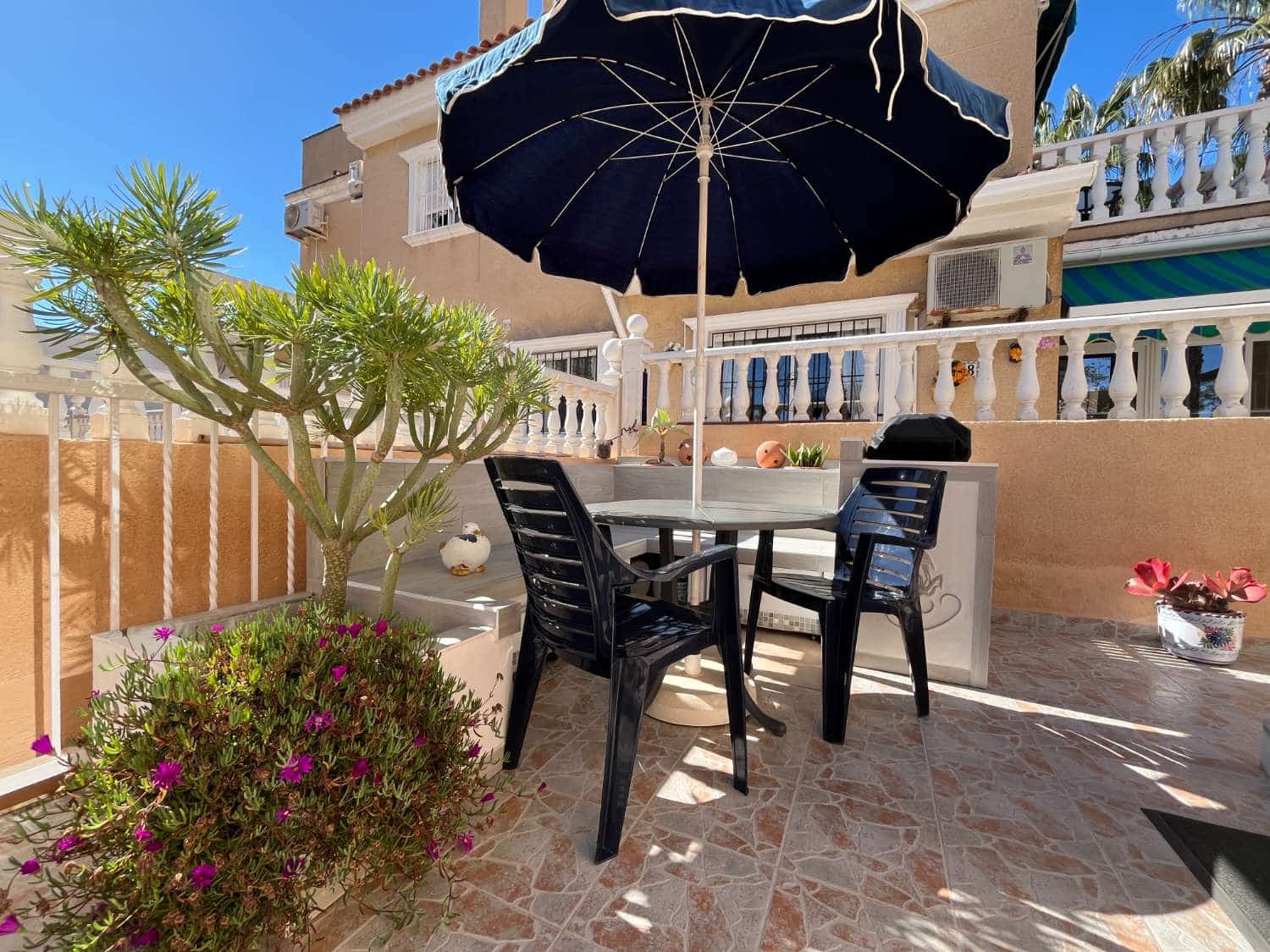 3 soveværelse Byhus til salg i Orihuela med swimmingpool - € 229.000 (Ref: 9496904)