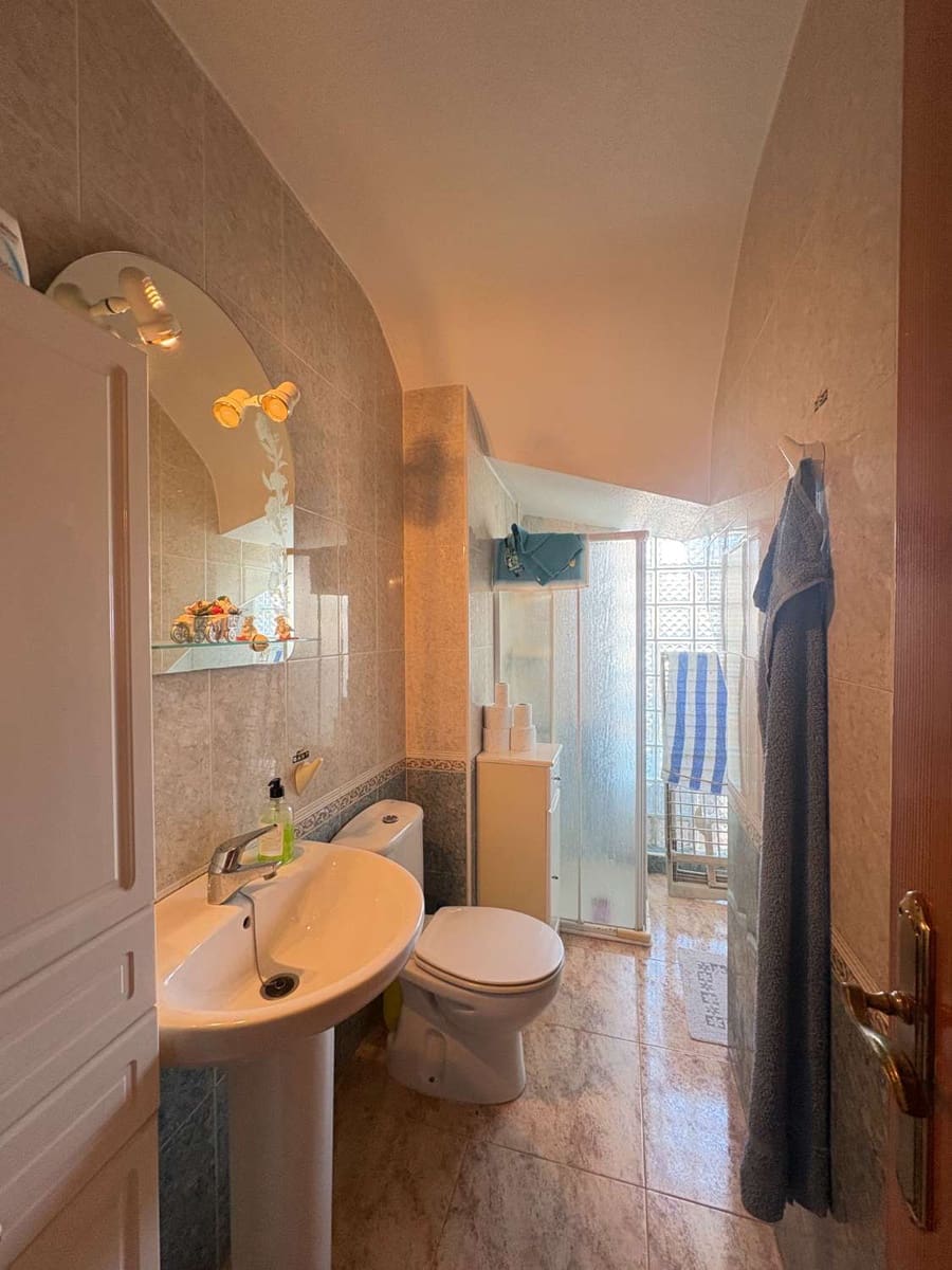 2 slaapkamer Flat te koop in Orihuela met zwembad - € 239.000 (Ref: 9503900)