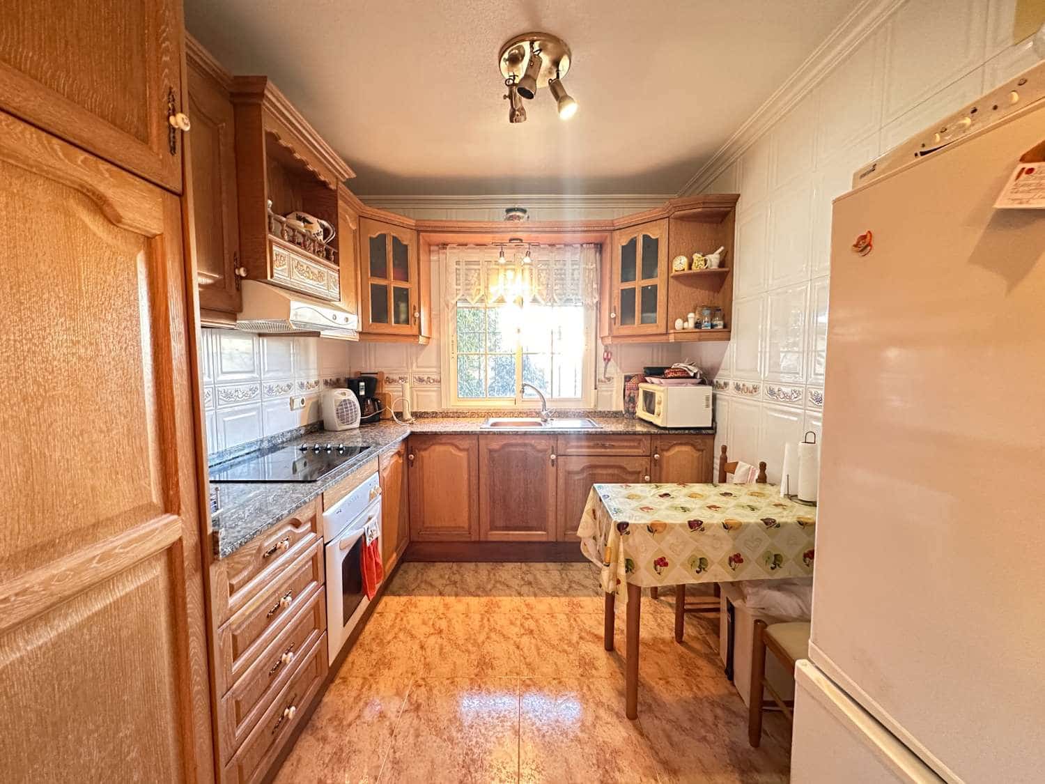 2 slaapkamer Flat te koop in Orihuela met zwembad - € 239.000 (Ref: 9503900)