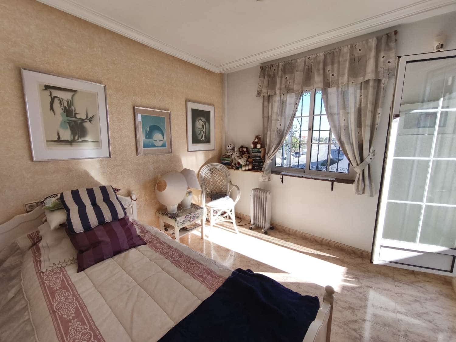 2 slaapkamer Flat te koop in Orihuela met zwembad - € 239.000 (Ref: 9503900)