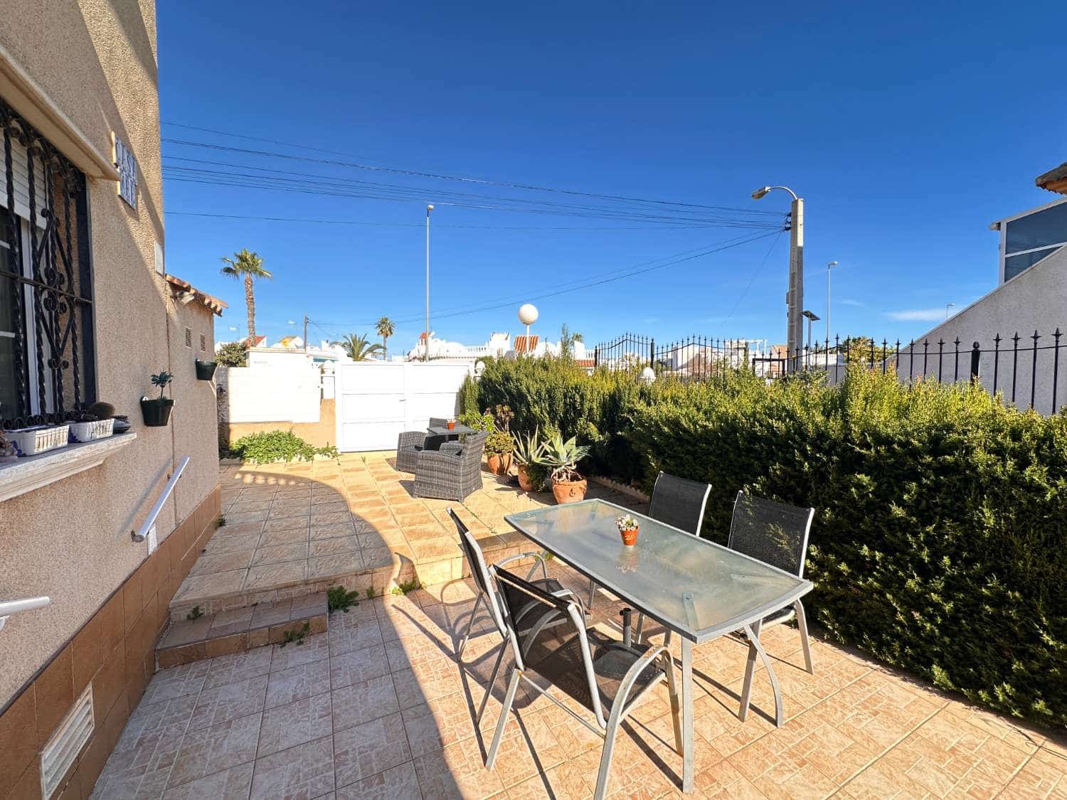 2 slaapkamer Flat te koop in Orihuela met zwembad - € 239.000 (Ref: 9503900)