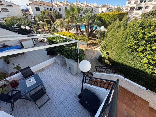 2 makuuhuone Ranta-asunto myytävänä paikassa Orihuela mukana uima-altaan - 229 000 € (Ref: 9513231)