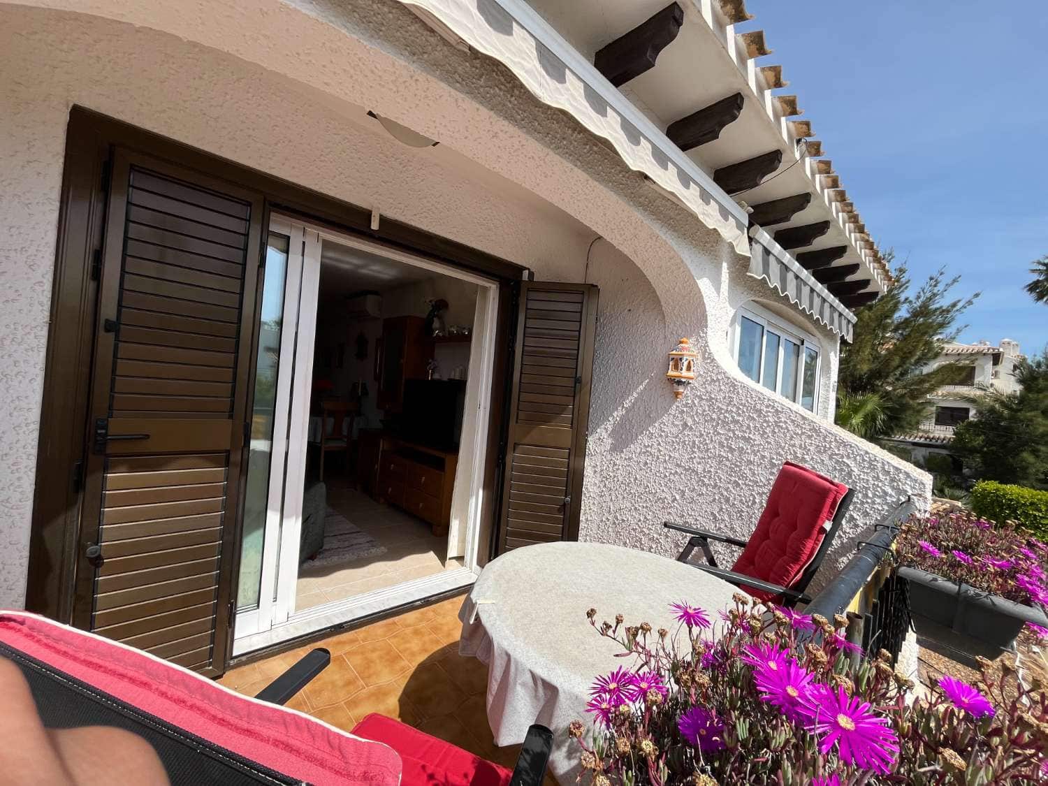 2 bedroom Beach Apartment for sale in Orihuela with pool - € 209,000 (Ref: 9513231)
