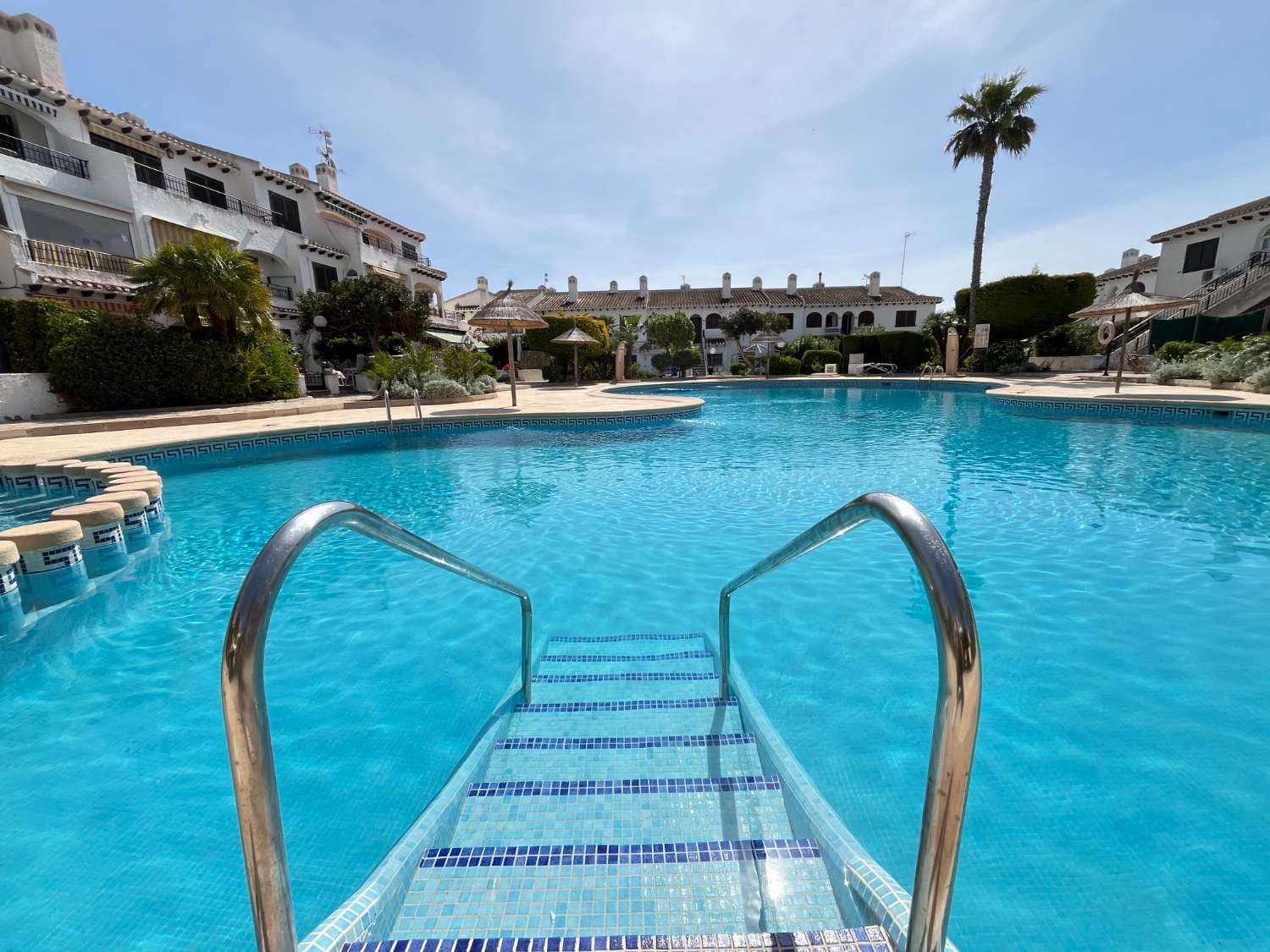 2 bedroom Beach Apartment for sale in Orihuela with pool - € 209,000 (Ref: 9513231)