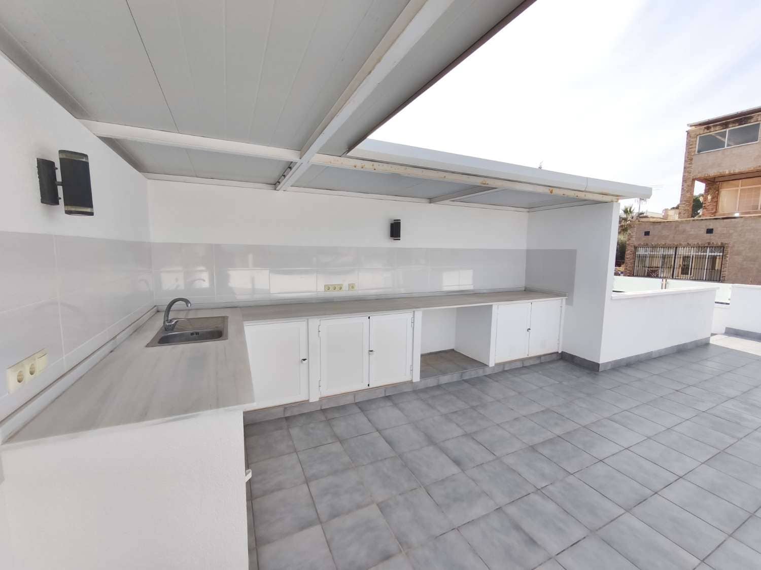 4 bedroom Villa for sale in Torrevieja with pool - € 665,000 (Ref: 9518494)