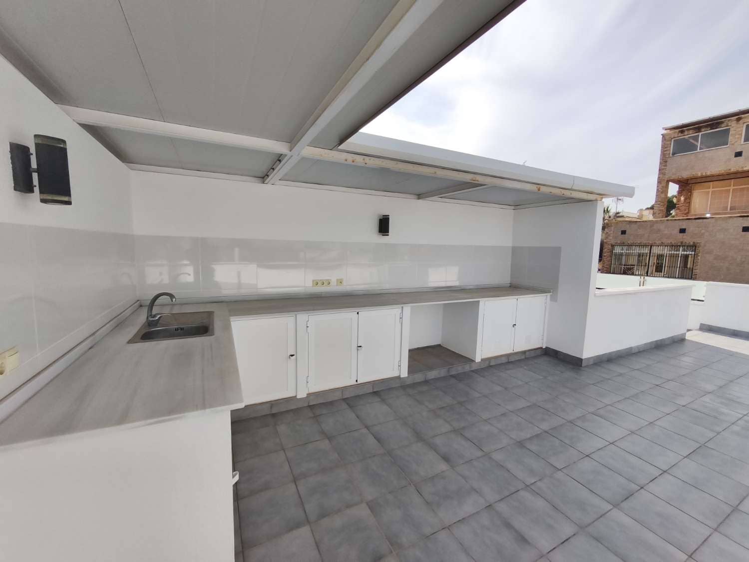 4 bedroom Villa for sale in Torrevieja with pool - € 665,000 (Ref: 9518494)