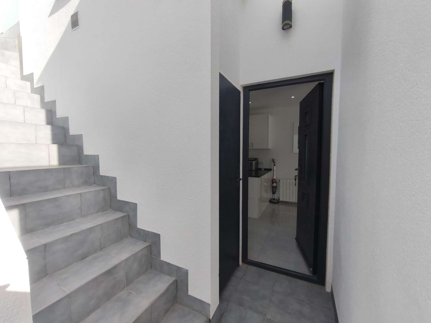 4 bedroom Villa for sale in Torrevieja with pool - € 665,000 (Ref: 9518494)