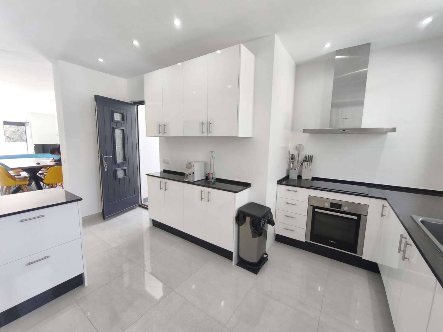 4 bedroom Villa for sale in Torrevieja with pool - € 665,000 (Ref: 9518494)