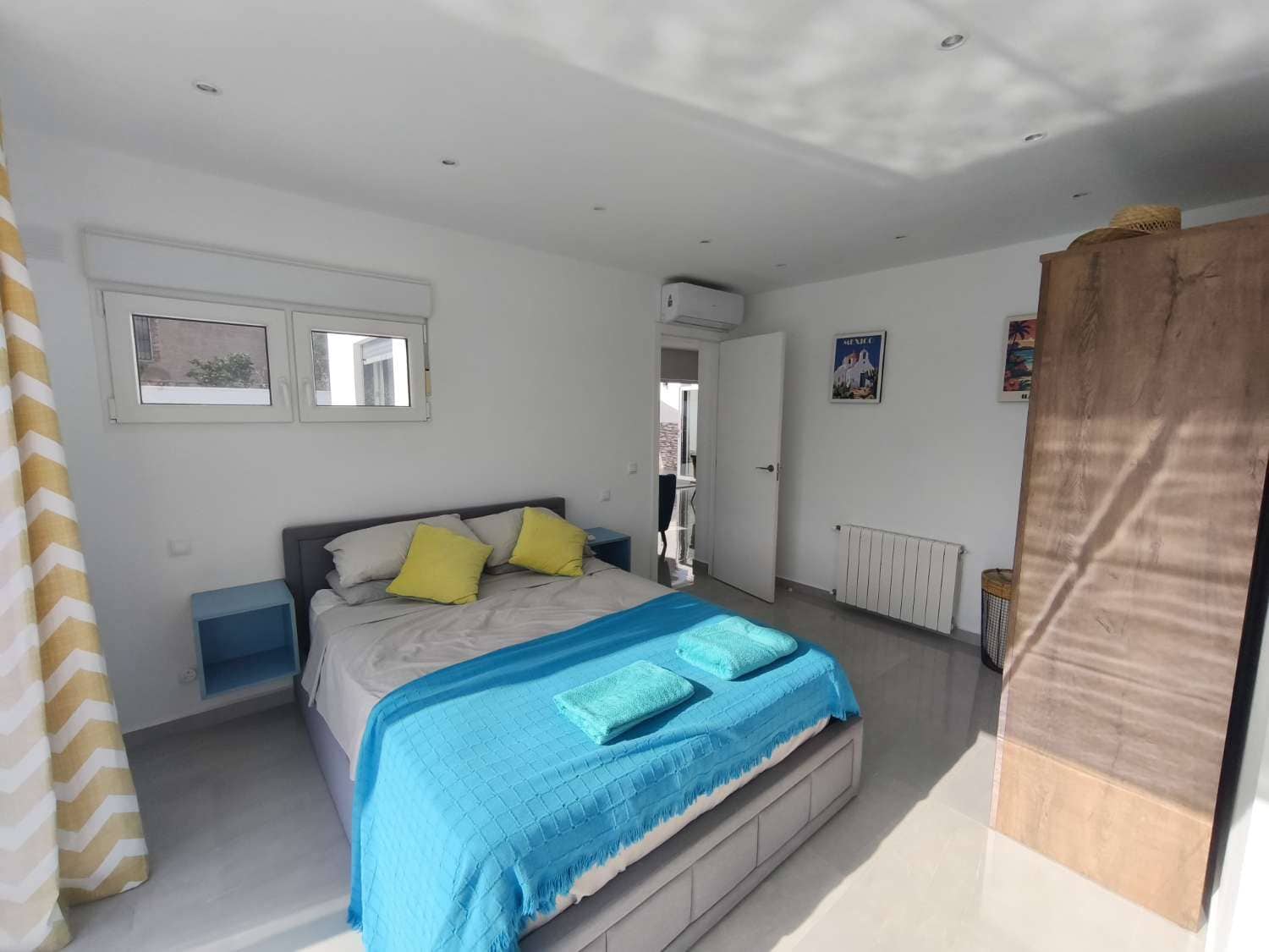 4 bedroom Villa for sale in Torrevieja with pool - € 665,000 (Ref: 9518494)