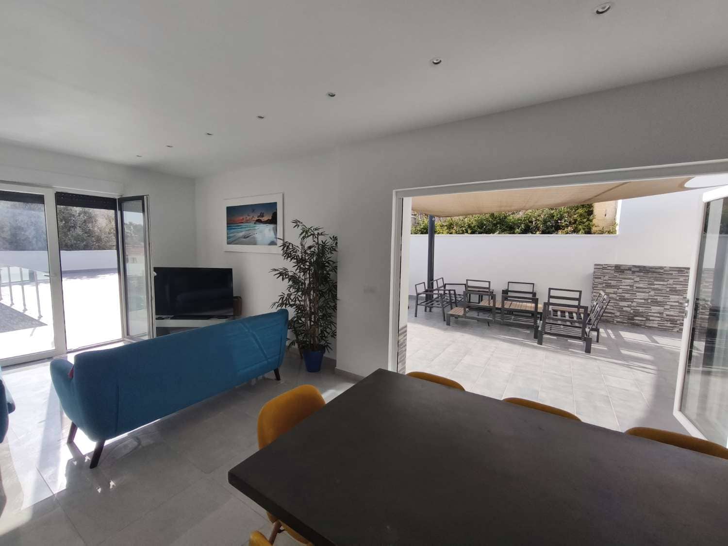 4 bedroom Villa for sale in Torrevieja with pool - € 665,000 (Ref: 9518494)