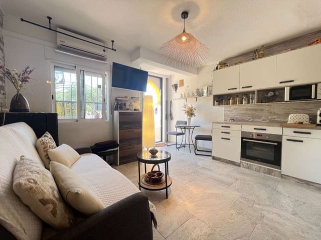 1 makuuhuone Asunto myytävänä paikassa San Miguel de Salinas mukana uima-altaan - 115 000 € (Ref: 9529504)