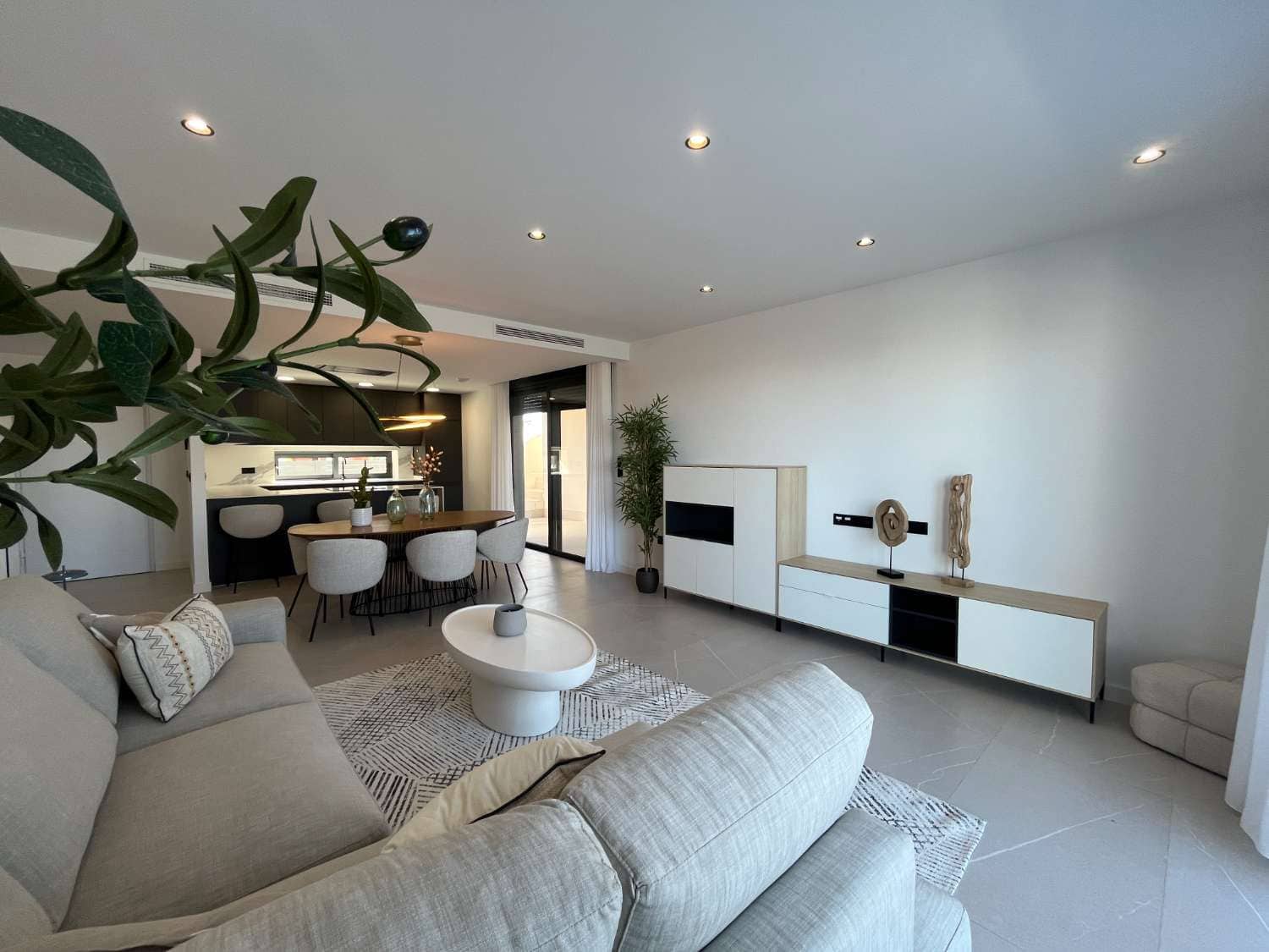 3 soverom Villa til salgs i Torrevieja med svømmebasseng - € 595 000 (Ref: 9529505)