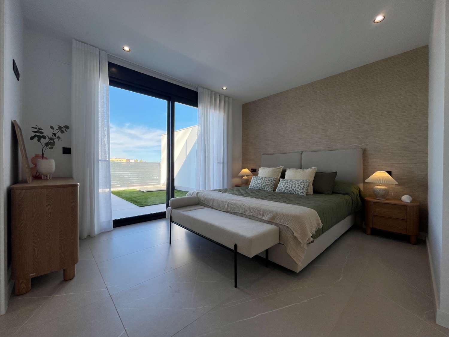 3 soverom Villa til salgs i Torrevieja med svømmebasseng - € 595 000 (Ref: 9529505)