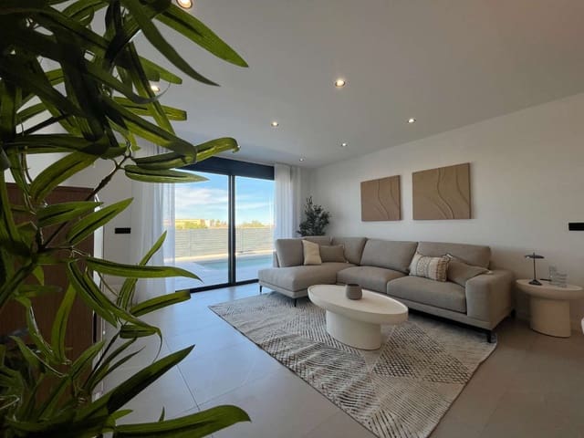 3 soverom Villa til salgs i Torrevieja med svømmebasseng - € 595 000 (Ref: 9529505)